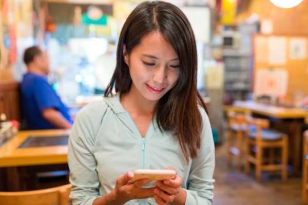 光与夜之恋如何卖号不卖微信?